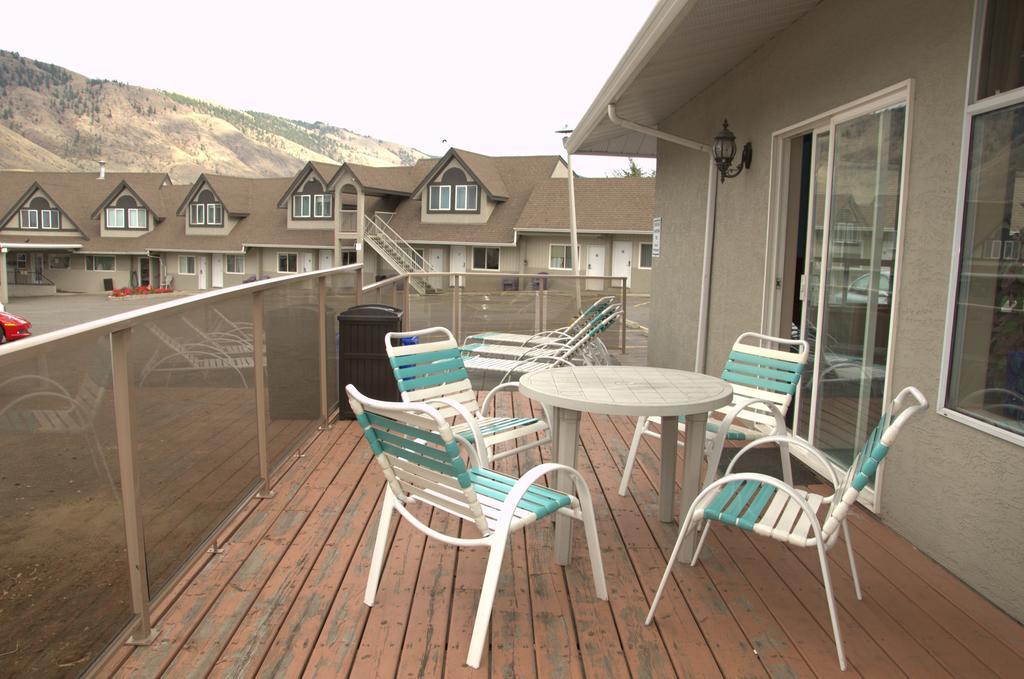 Best Budget Inn & Suites Kamloops Exterior photo