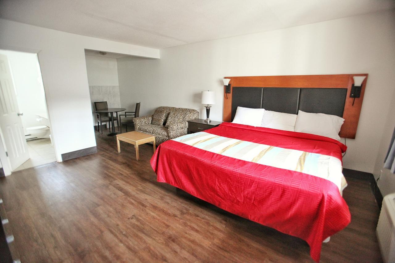 Best Budget Inn & Suites Kamloops Exterior photo