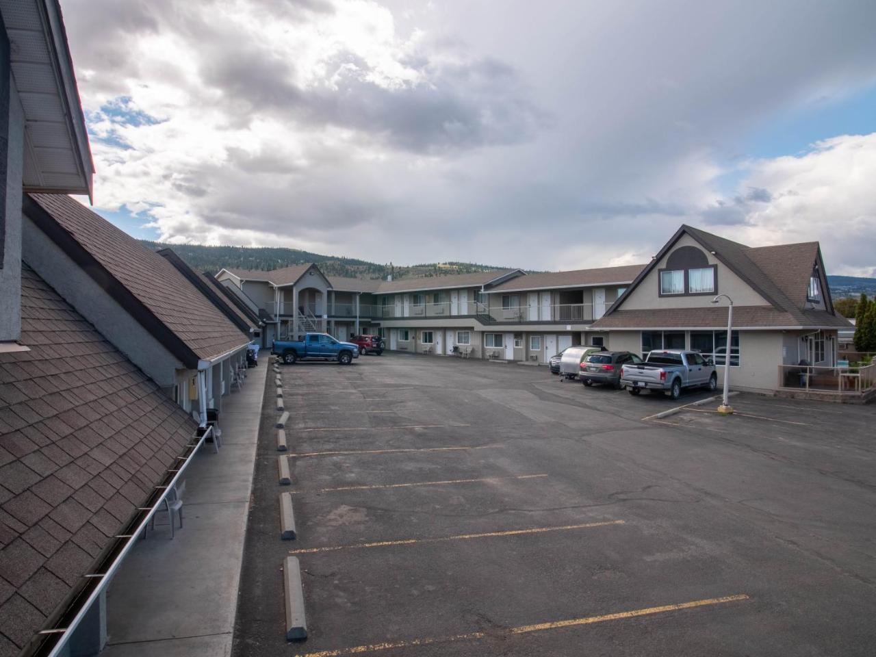 Best Budget Inn & Suites Kamloops Exterior photo