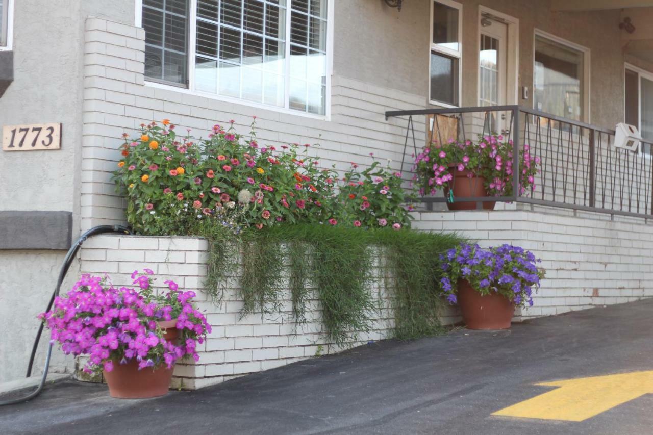 Best Budget Inn & Suites Kamloops Exterior photo